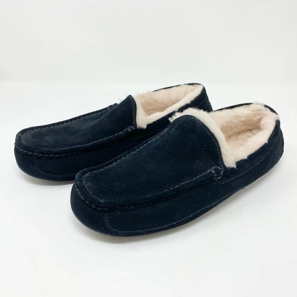 UGG Black Ascot Suede Slippers Men’s Size 9 EUC